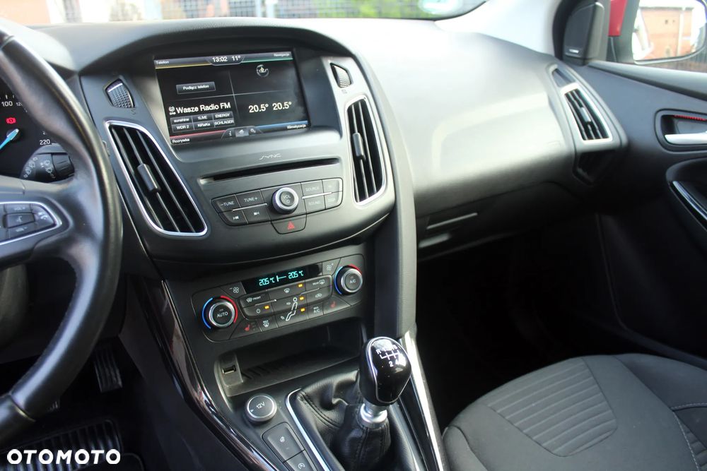 Ford Focus 1.0 EcoBoost Titanium - 17