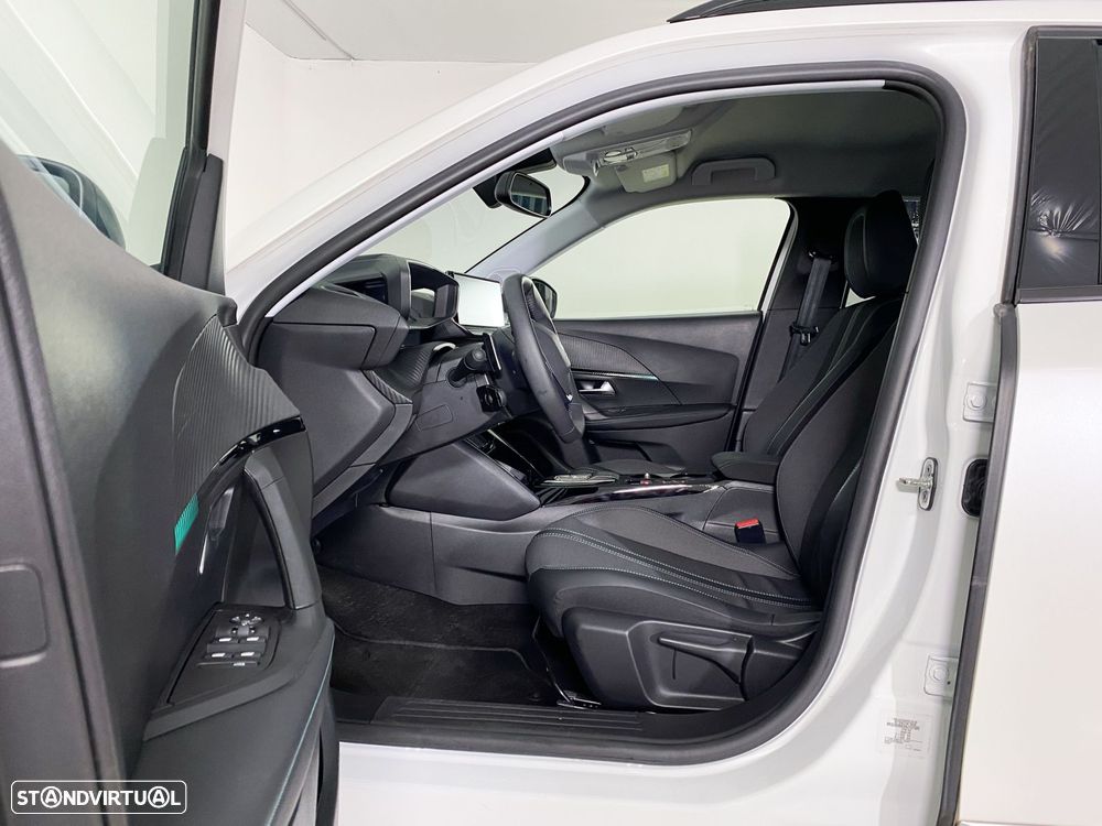 Peugeot 2008 1.2 PureTech Allure Pack EAT8 - 9