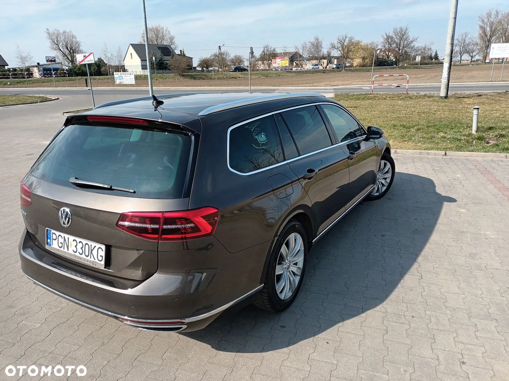 Volkswagen Passat 2.0 TDI Bi-Turbo BMT 4Mot Highline DSG - 3