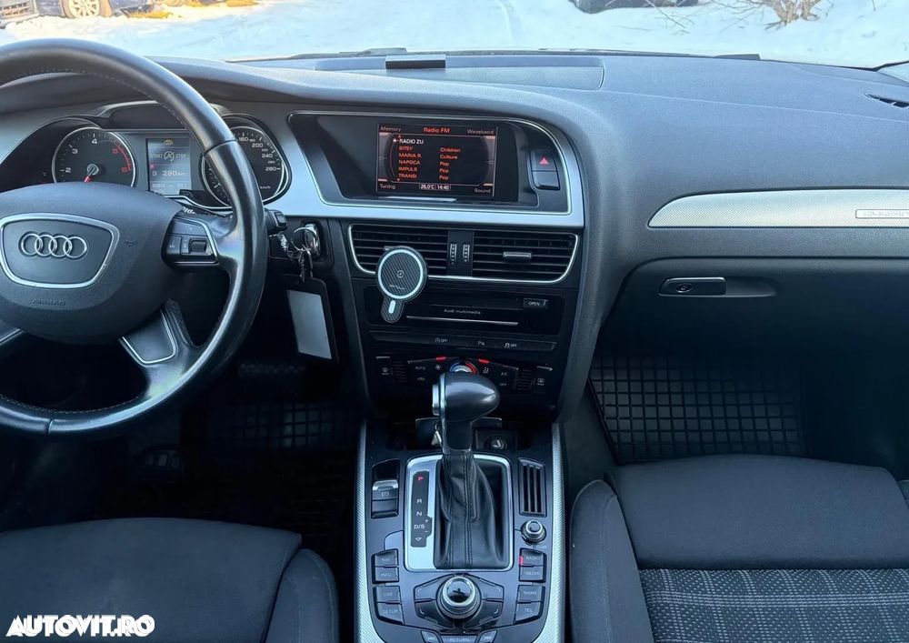 Audi A4 2.0 TDI quattro S tronic - 7