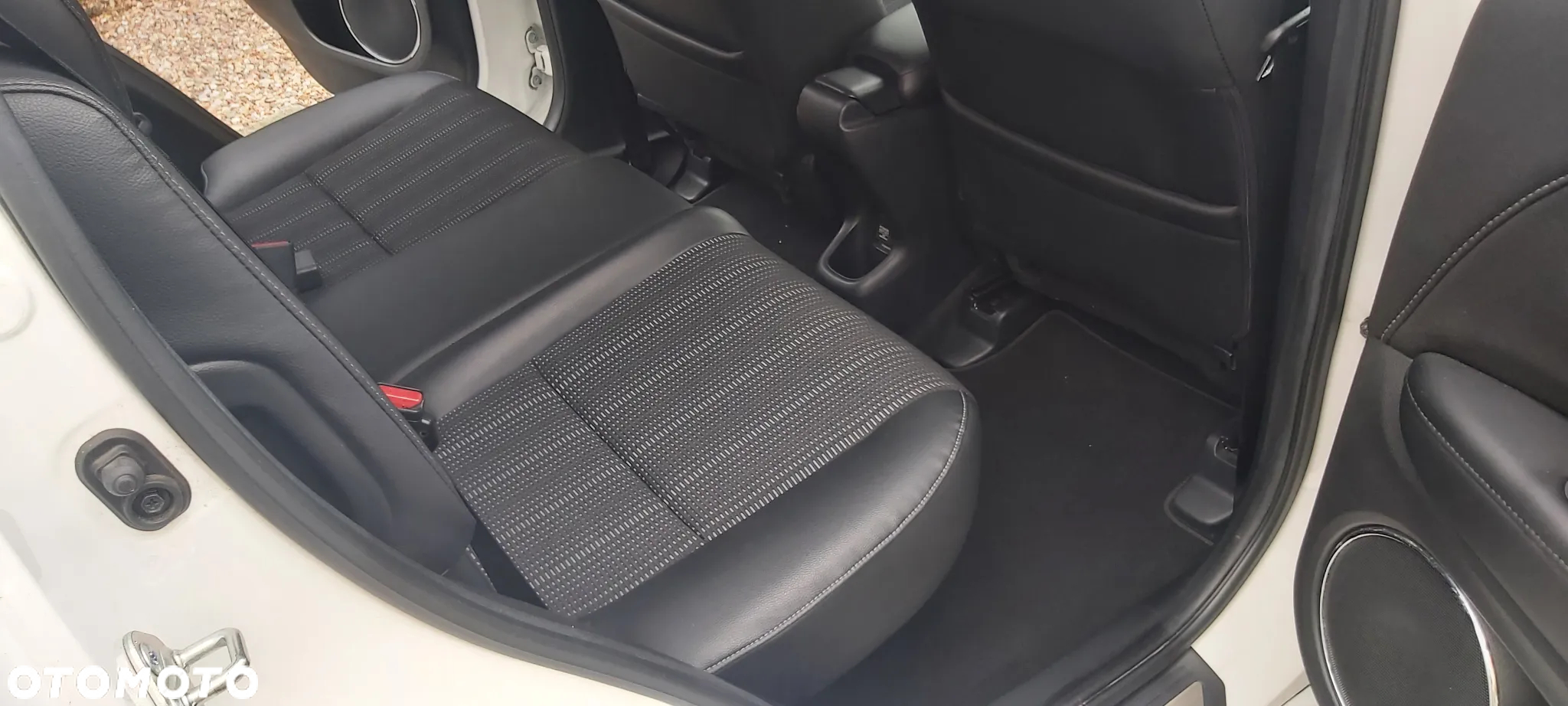 Honda HR-V 1.5 i-VTEC Executive - 29