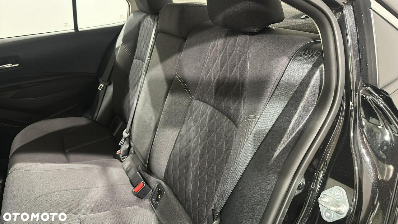 Toyota Corolla - 15