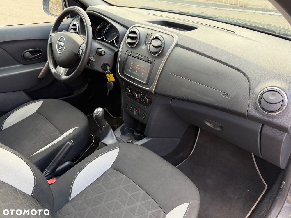 Dacia Sandero Stepway dCi 90 Prestige - 17