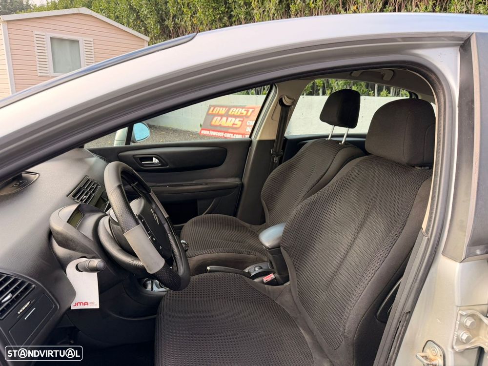 Citroën C4 1.4 16V VTR Pack - 5