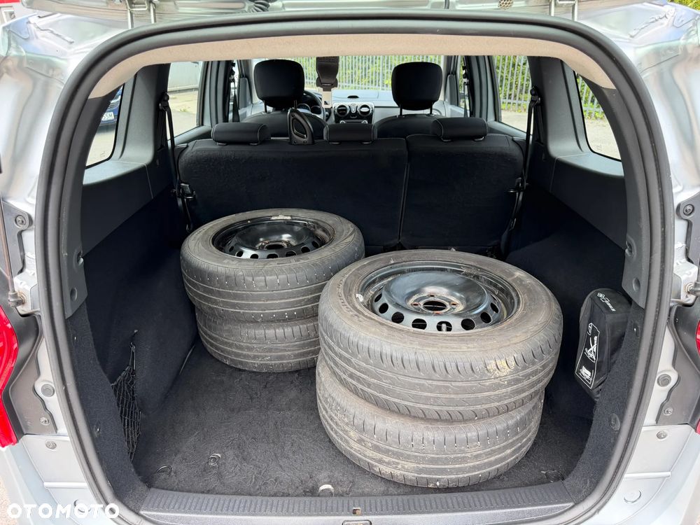 Dacia Lodgy 1.3 TCe Laureate S&S - 16