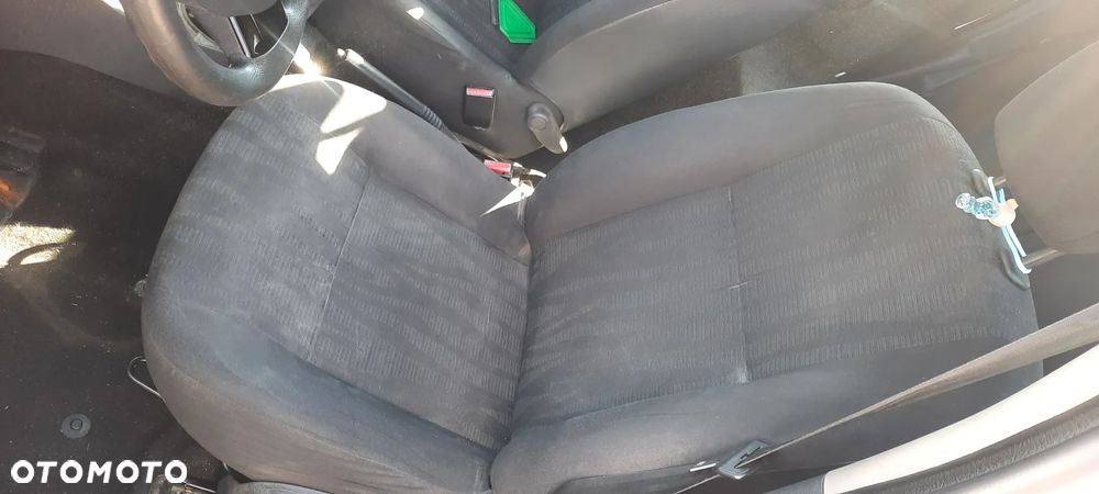 Dacia Duster 1.5 dCi Laureate 4x4 - 2