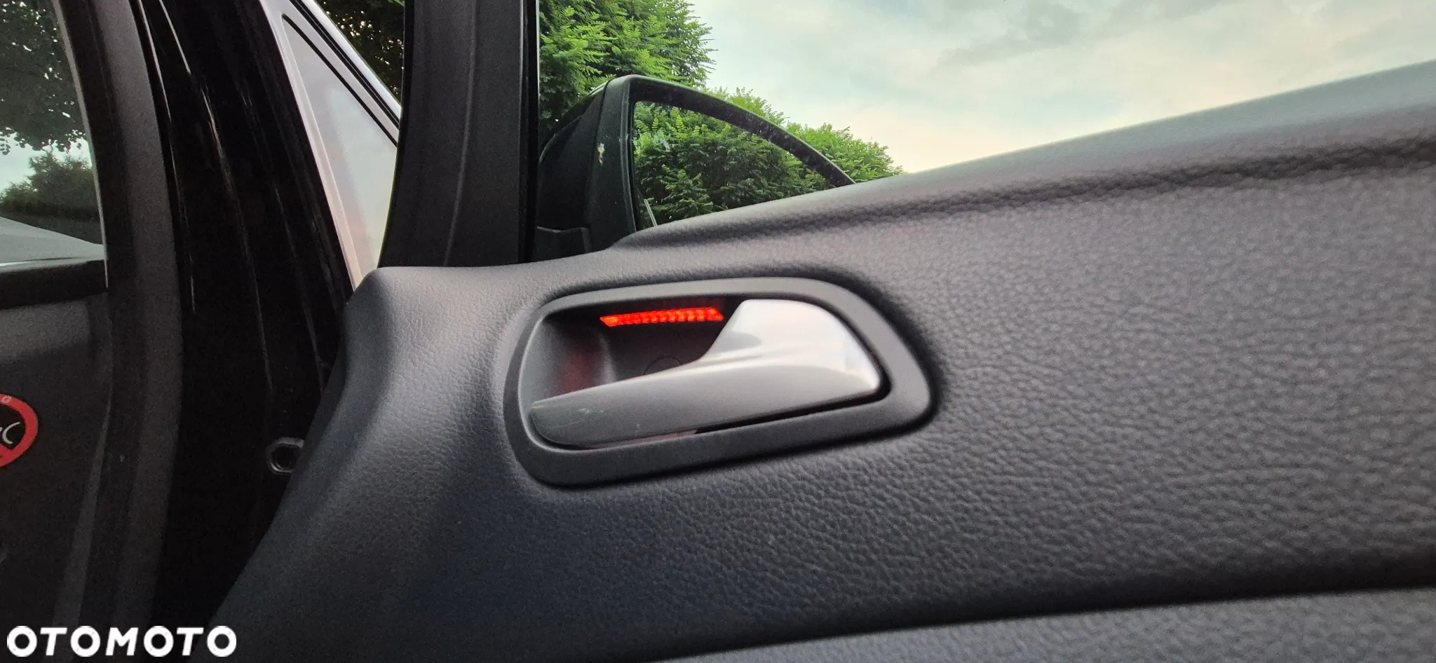 Ford C-MAX 1.6 Titanium - 19