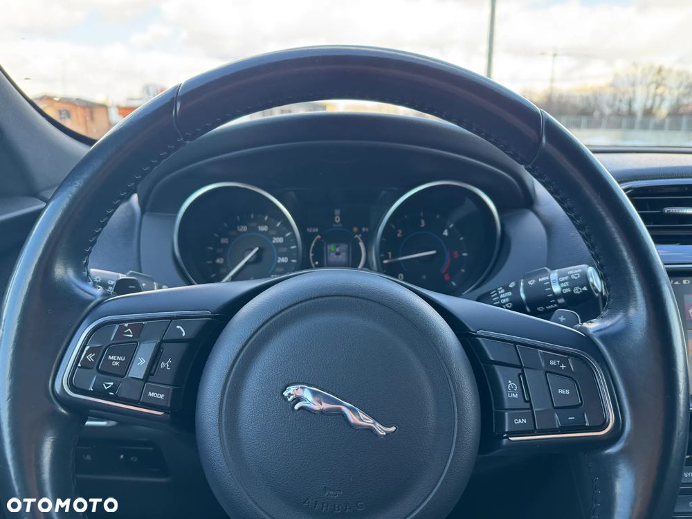 Jaguar F-Pace 20d AWD Prestige - 7