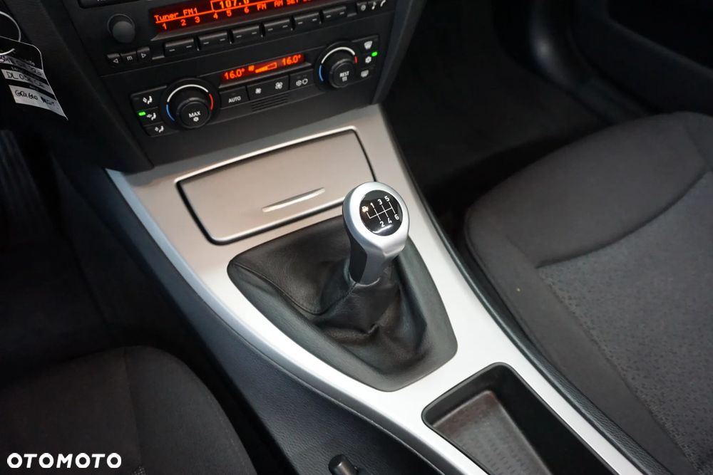 BMW Seria 3 - 34