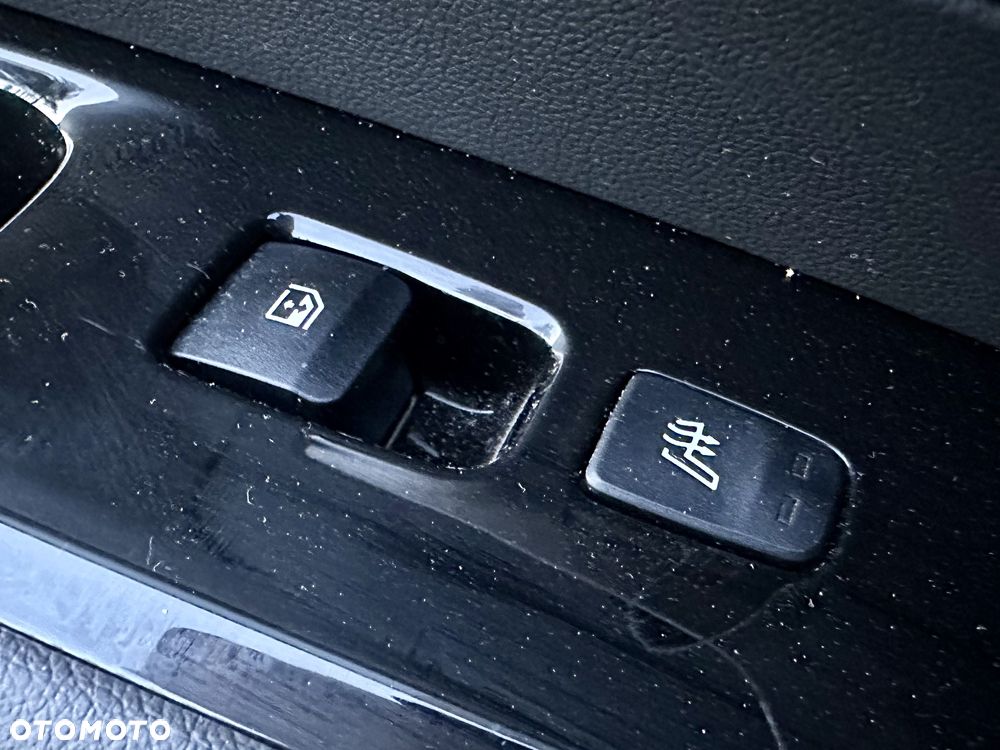 Hyundai Tucson 1.6 T-GDi HEV Executive 2WD - 24