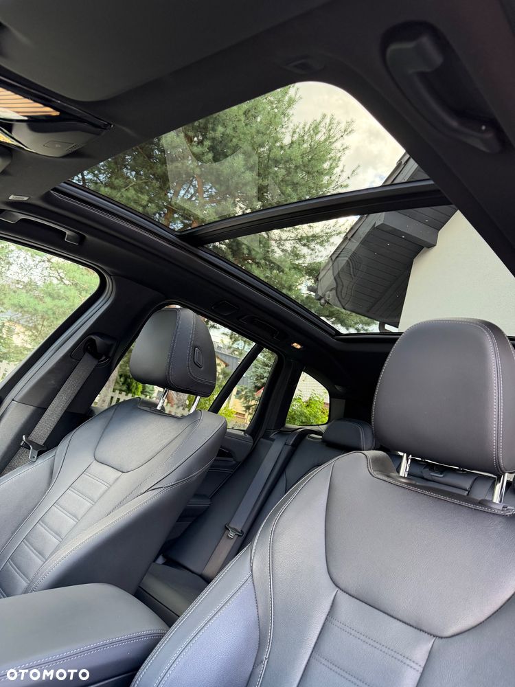 BMW X3 xM40i mHEV - 33