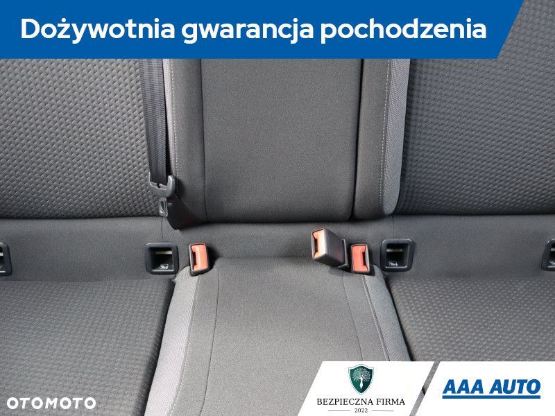 Volkswagen Polo - 12