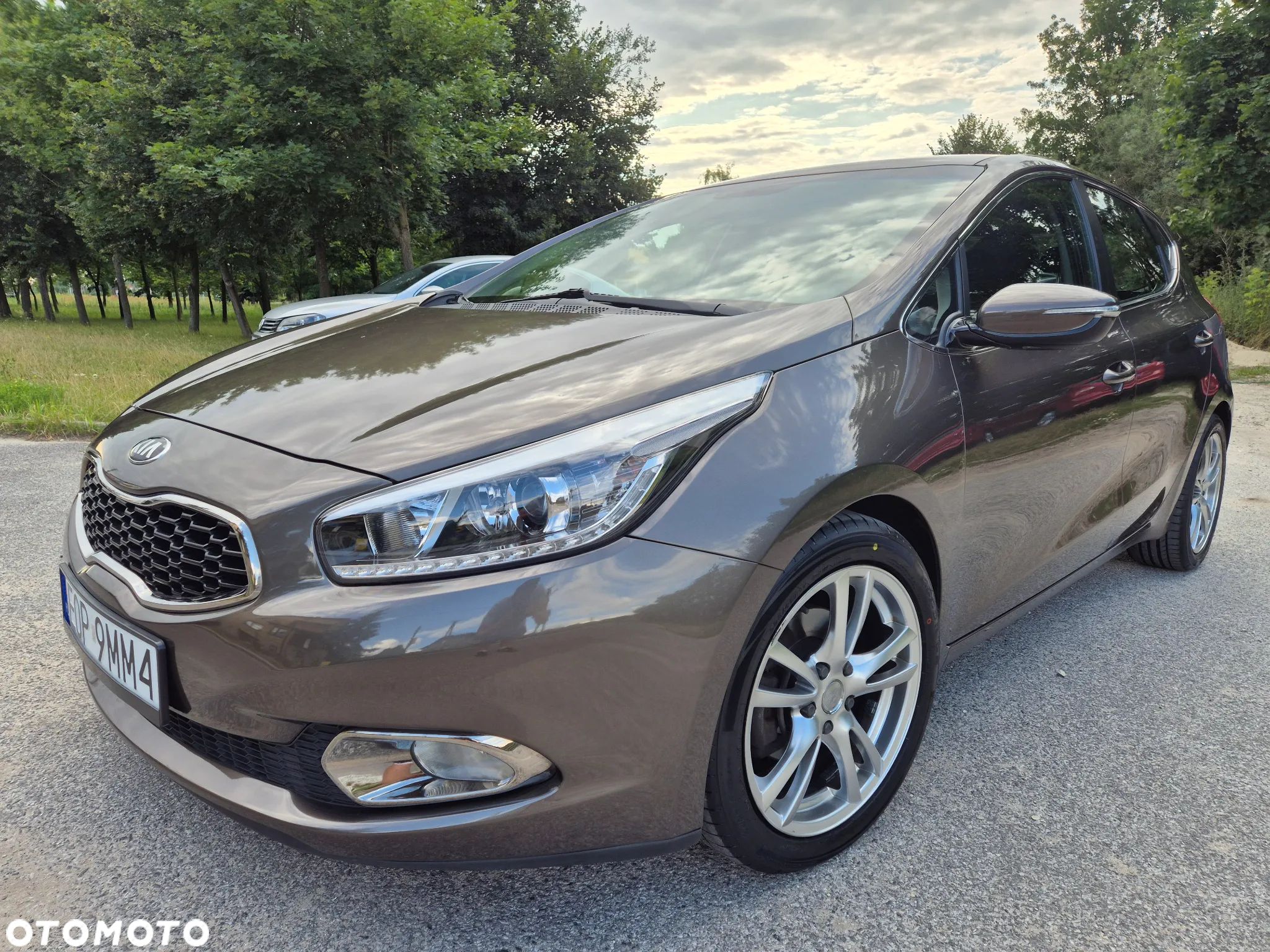 Kia Ceed Cee'd 1.6 GDI Business Line - 1