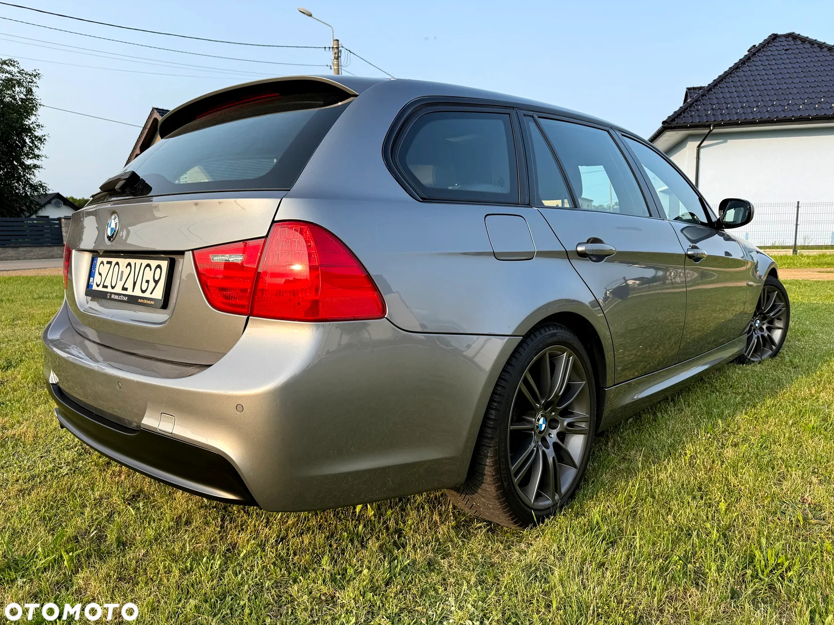 BMW Seria 3 320d DPF Touring - 2