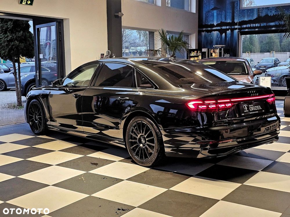 Audi A8 - 5