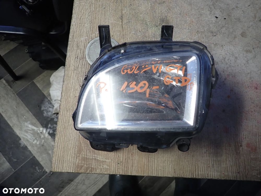 VOLKSWAGEN GOLF VI GTI GTD HALOGEN LAMPA PRZECIWMGIELNA PRAWY PRZÓD 5K0941700C - 1