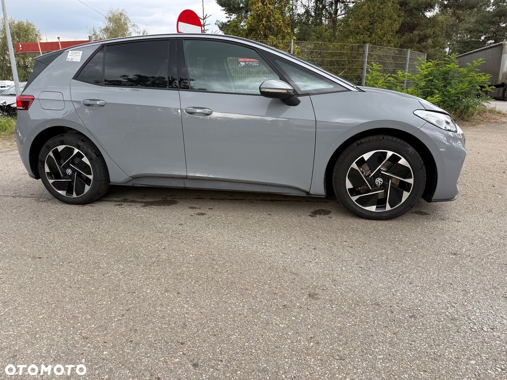 Volkswagen Id.3 2025 photo 2