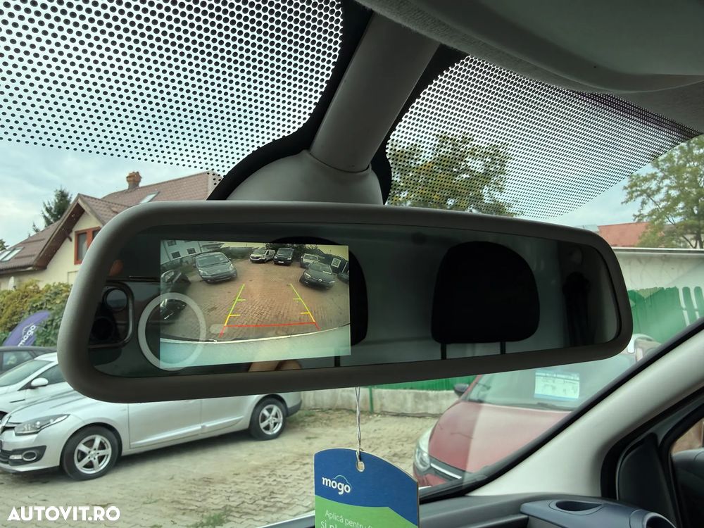 Opel Vivaro - 13