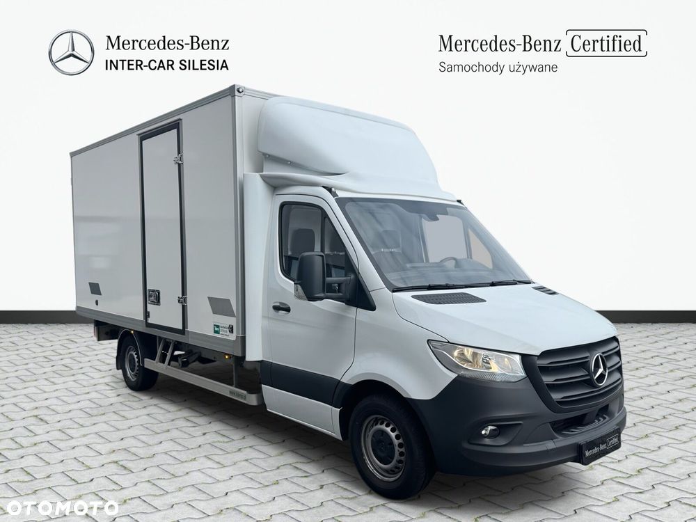 Mercedes-Benz Sprinter - 4