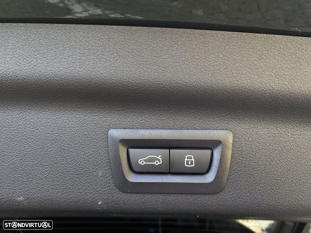 BMW iX1 eDrive20 xLine - 21