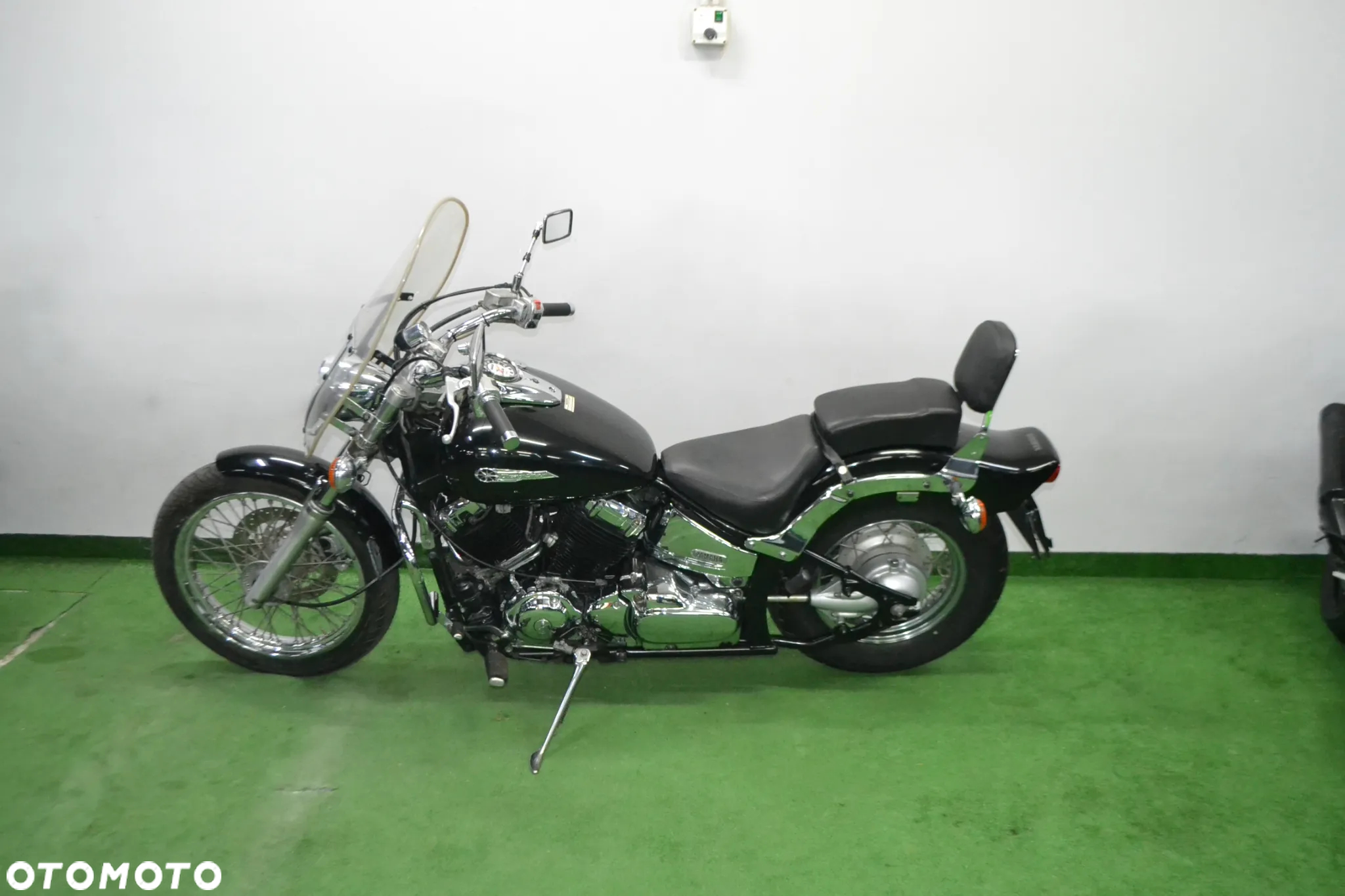 Yamaha XVS - 8
