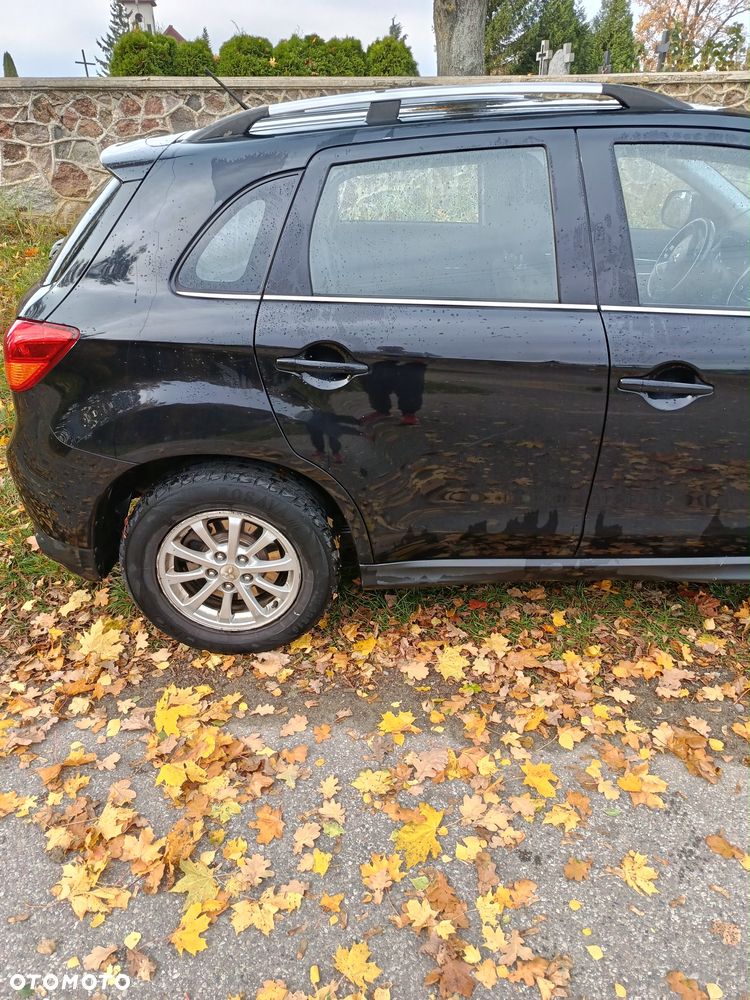 Mitsubishi ASX - 5