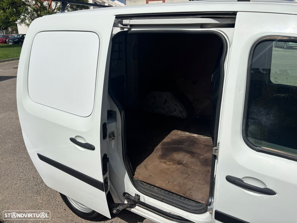 Renault Kangoo 1.5 dCI 86cv - 2 LUG - 6