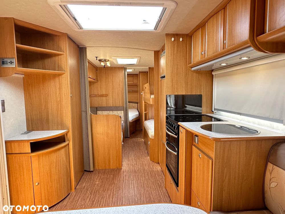 Adria CLASSICA 743 UT z Alde i nową markizą- 9 osobowa. - 15