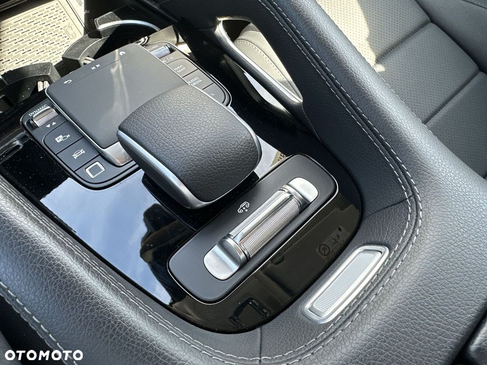 Mercedes-Benz GLE 300 d mHEV 4-Matic AMG Line - 28
