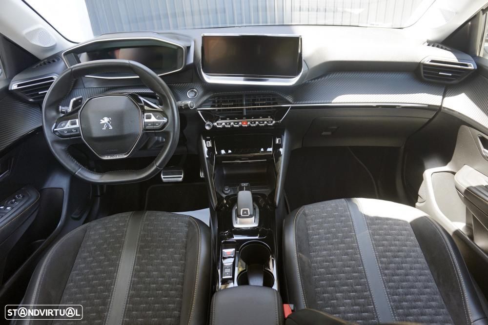 Peugeot 208 PureTech 100 EAT8 Allure - 6