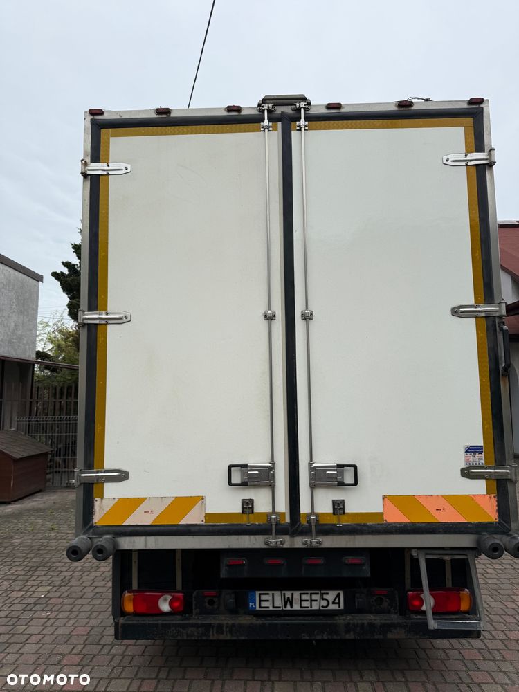 Mitsubishi COUNTER FUSO - 31