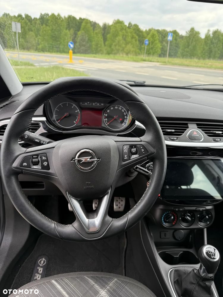 Opel Corsa 1.4 16V Cosmo - 8