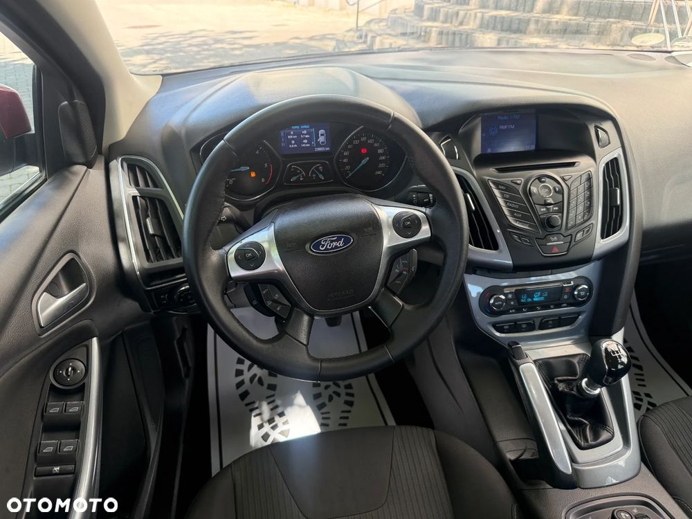 Ford Focus 1.6 TDCi DPF Start-Stopp-System Titanium - 16