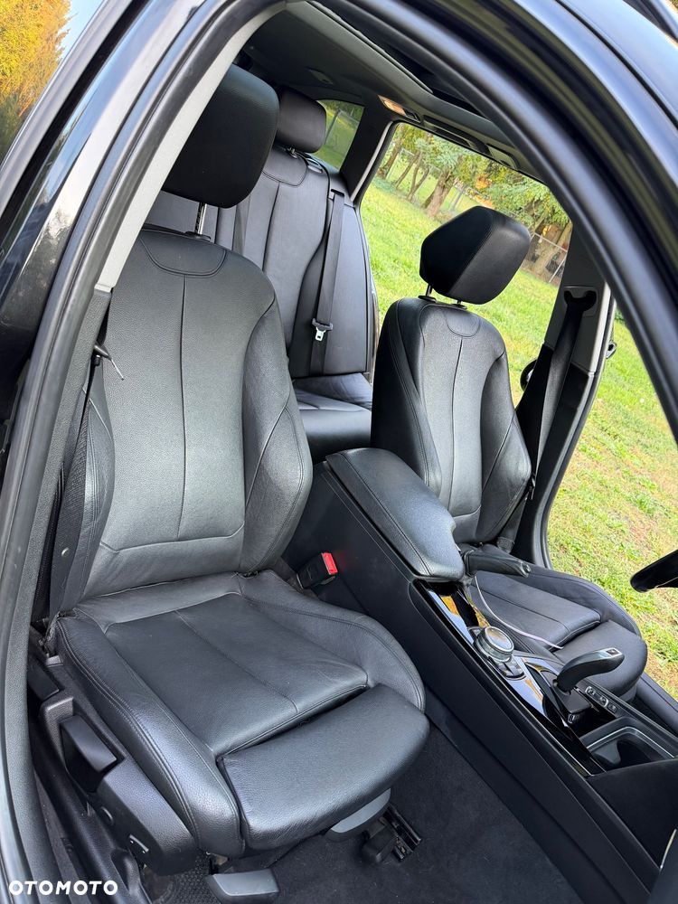 BMW Seria 3 330d xDrive Sport Line - 36