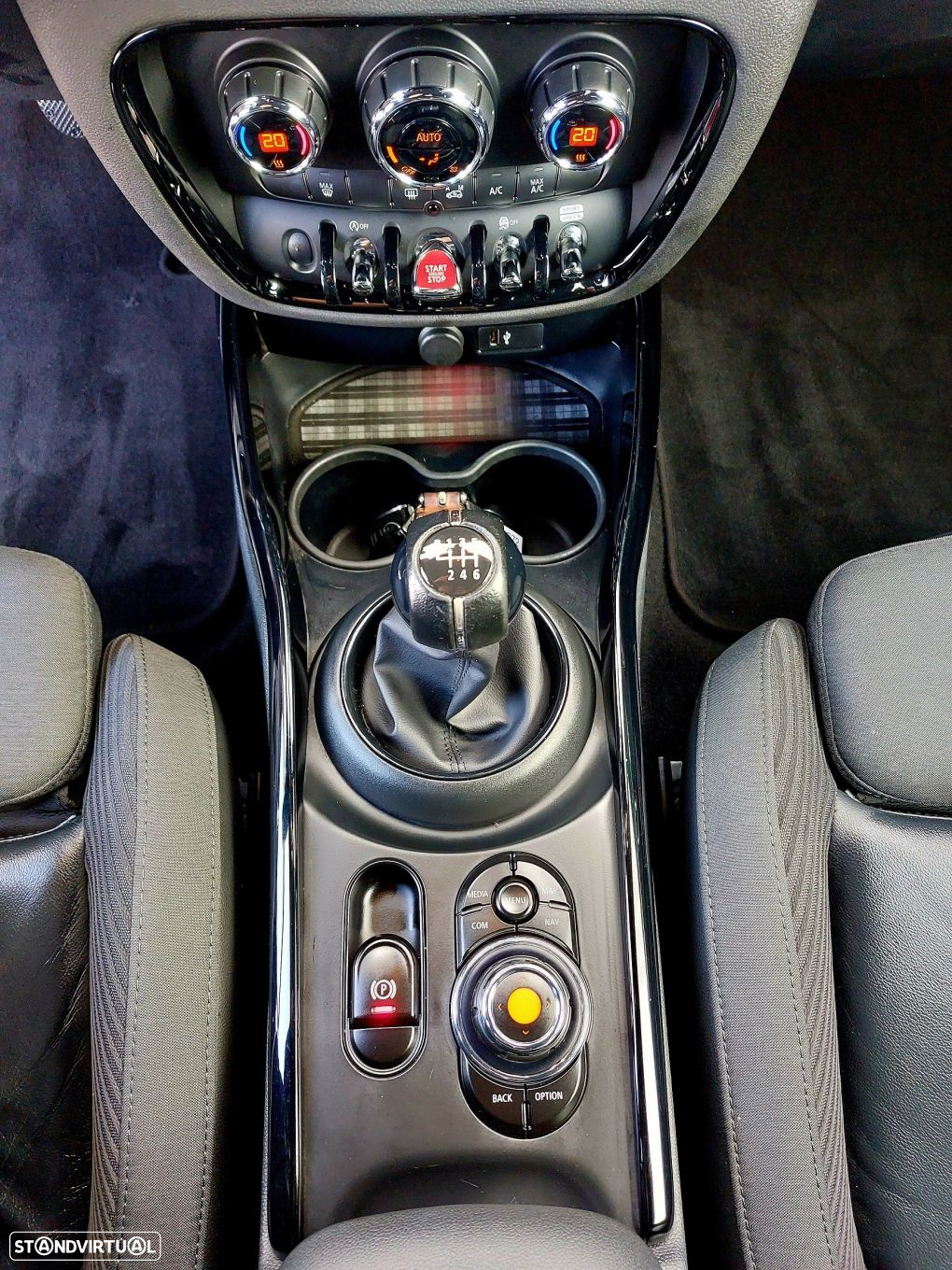 MINI Clubman One D - 17