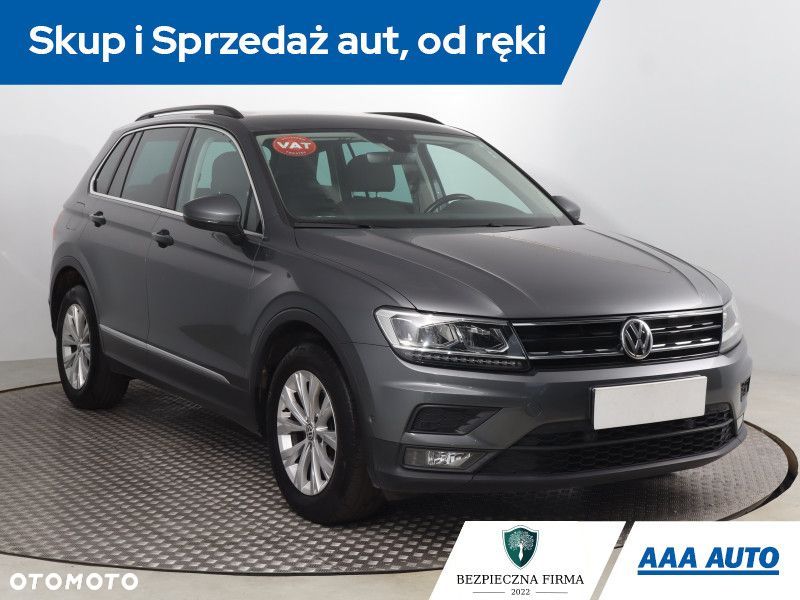 Volkswagen Tiguan - 2
