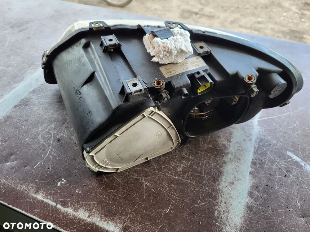 Chrysler Voyager przed lift lewa prawa - 4