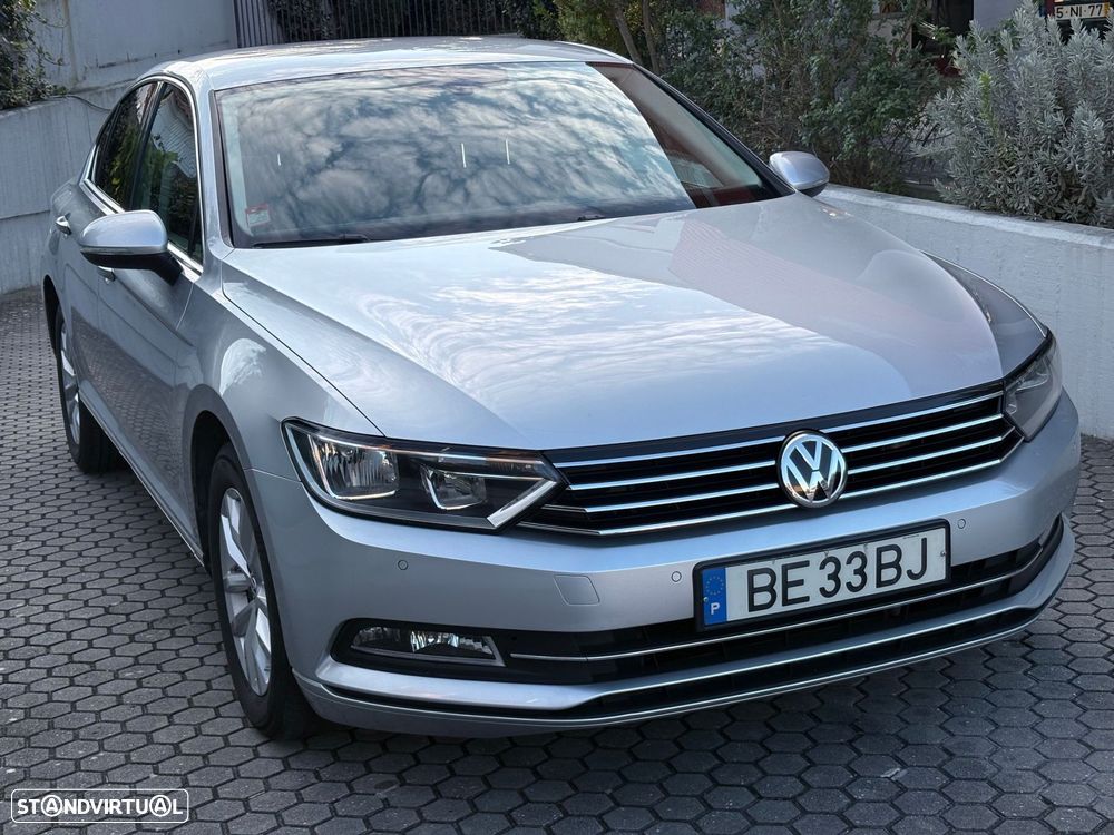 VW Passat 2.0 TDI Confortline DSG - 2