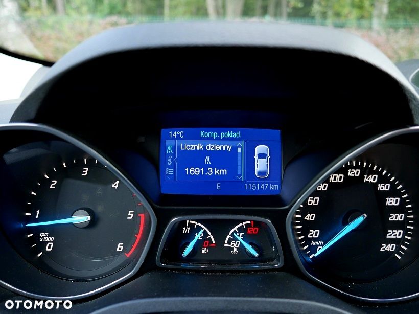 Ford Kuga 2.0 TDCi Titanium - 6