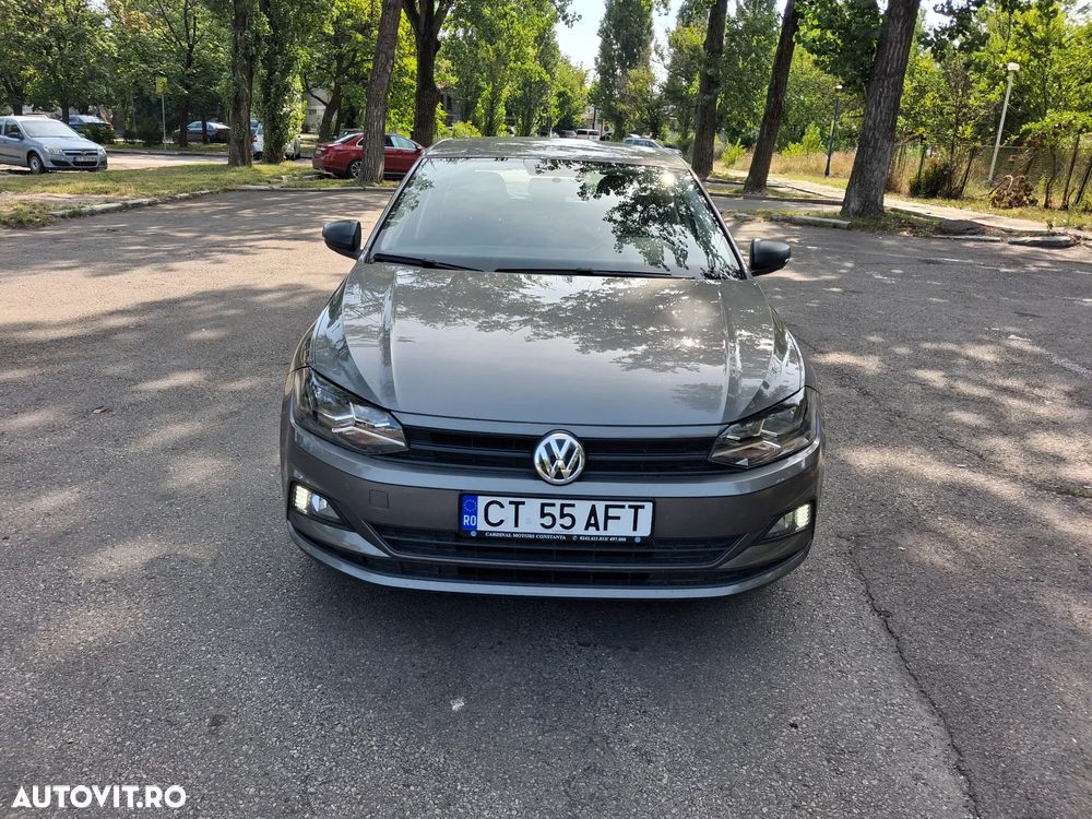 Volkswagen Polo - 1