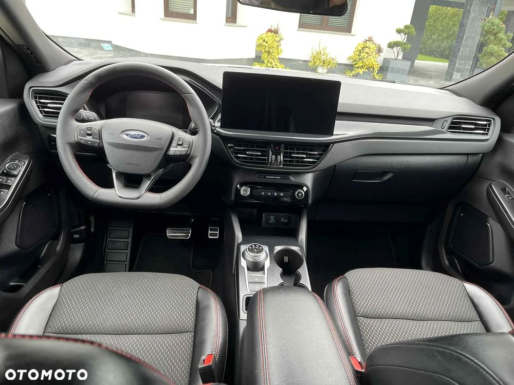 Ford Kuga 1.5 EcoBoost ST-LINE X - 10