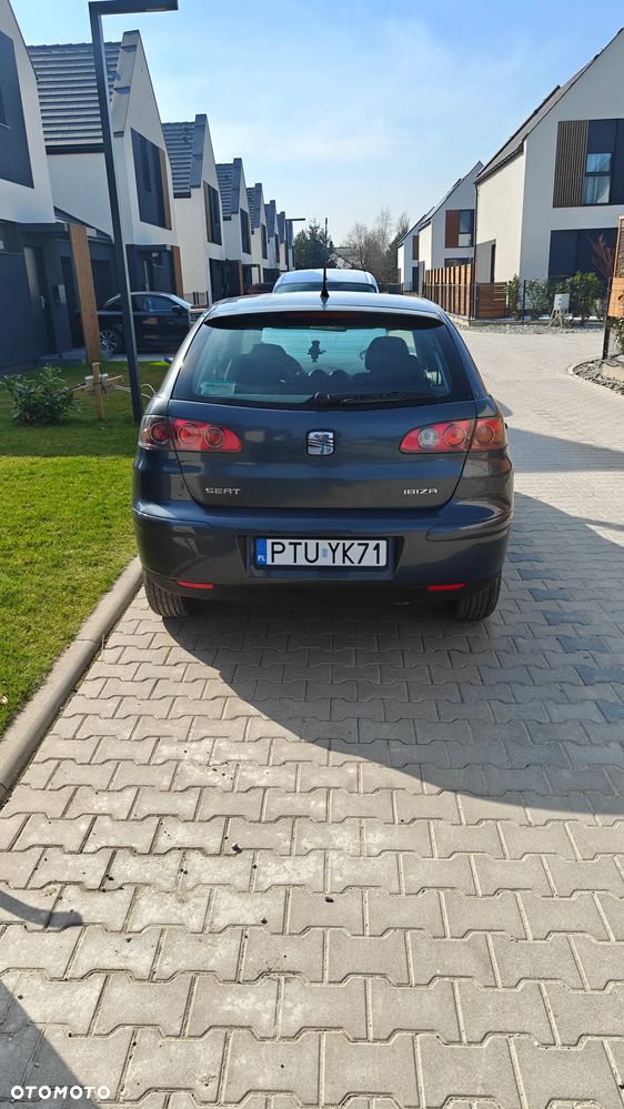 Seat Ibiza 1.4 16V Reference - 6