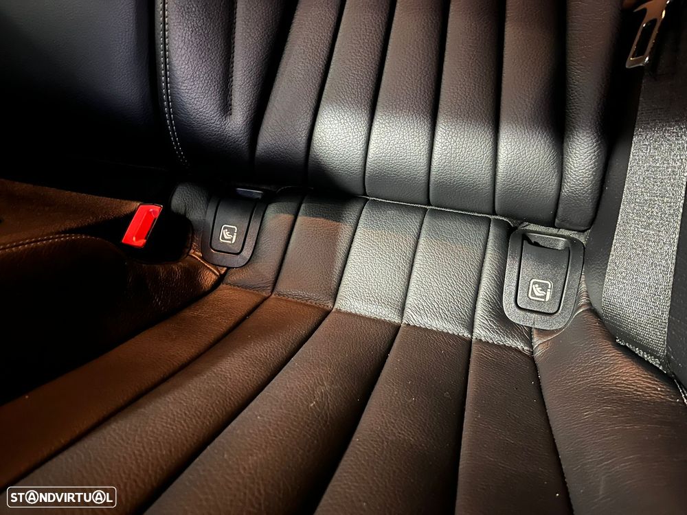 Mercedes-Benz E 220 d Aut. - 30