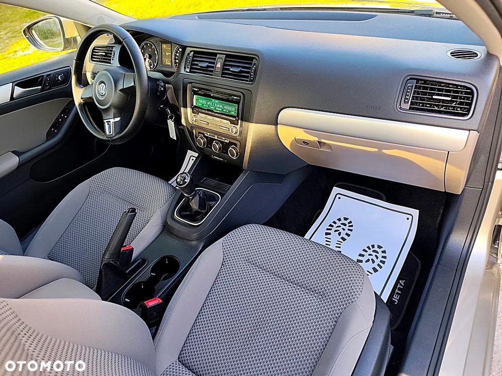 Volkswagen Jetta 1.2 TSI BlueMotion Technology Trendline - 22