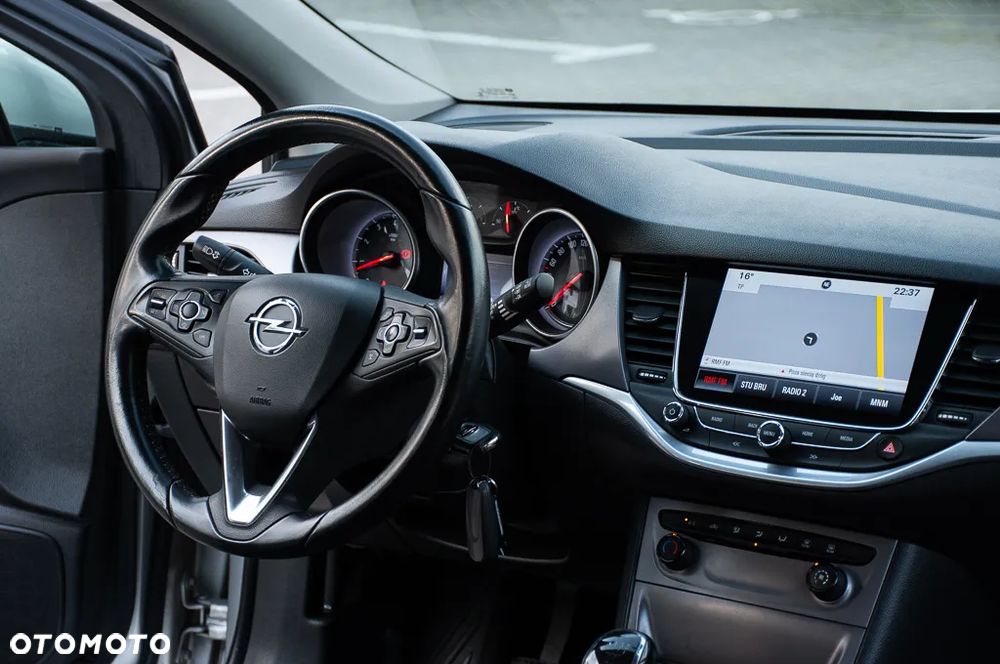 Opel Astra 1.4 Selection - 19