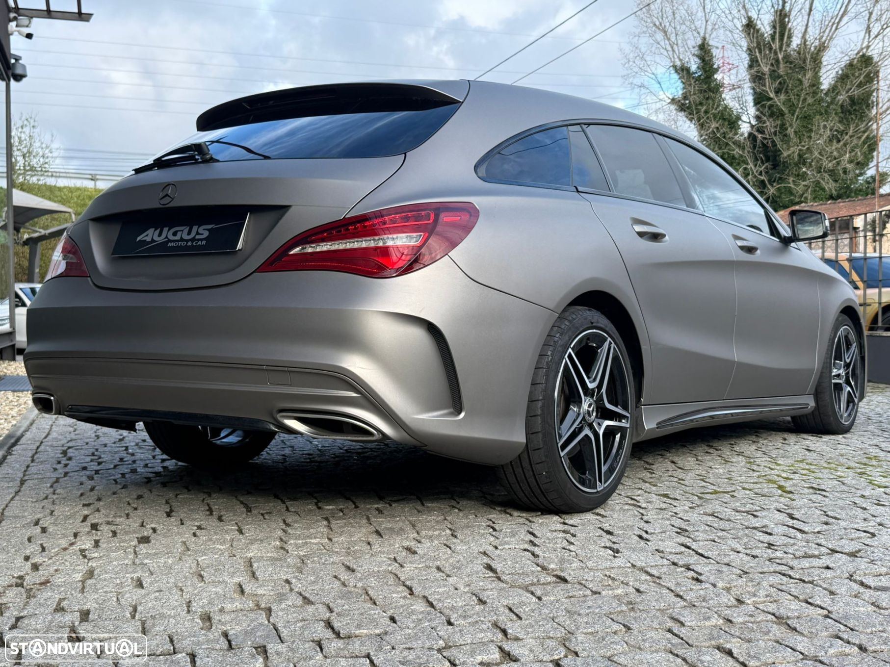 Mercedes-Benz CLA 200 d Shooting Brake AMG Line - 3