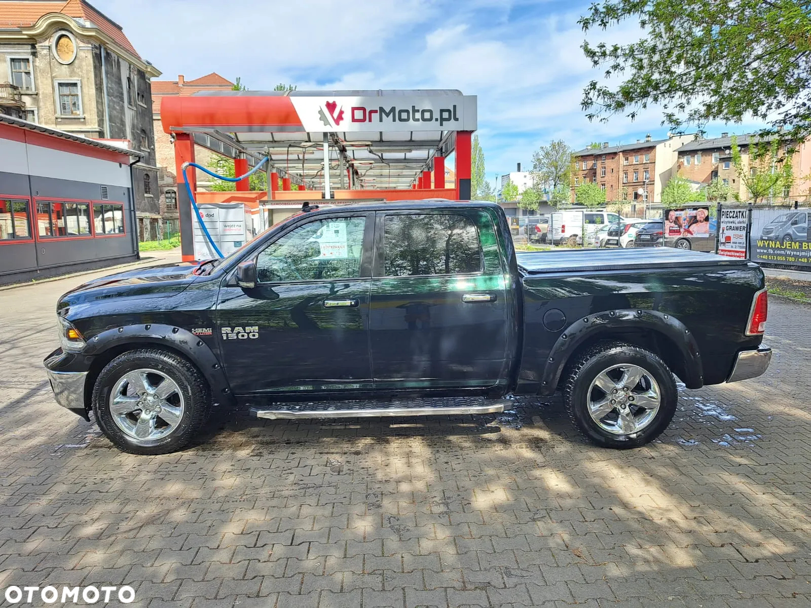 Dodge RAM 1500 5.7 4x4 - 17