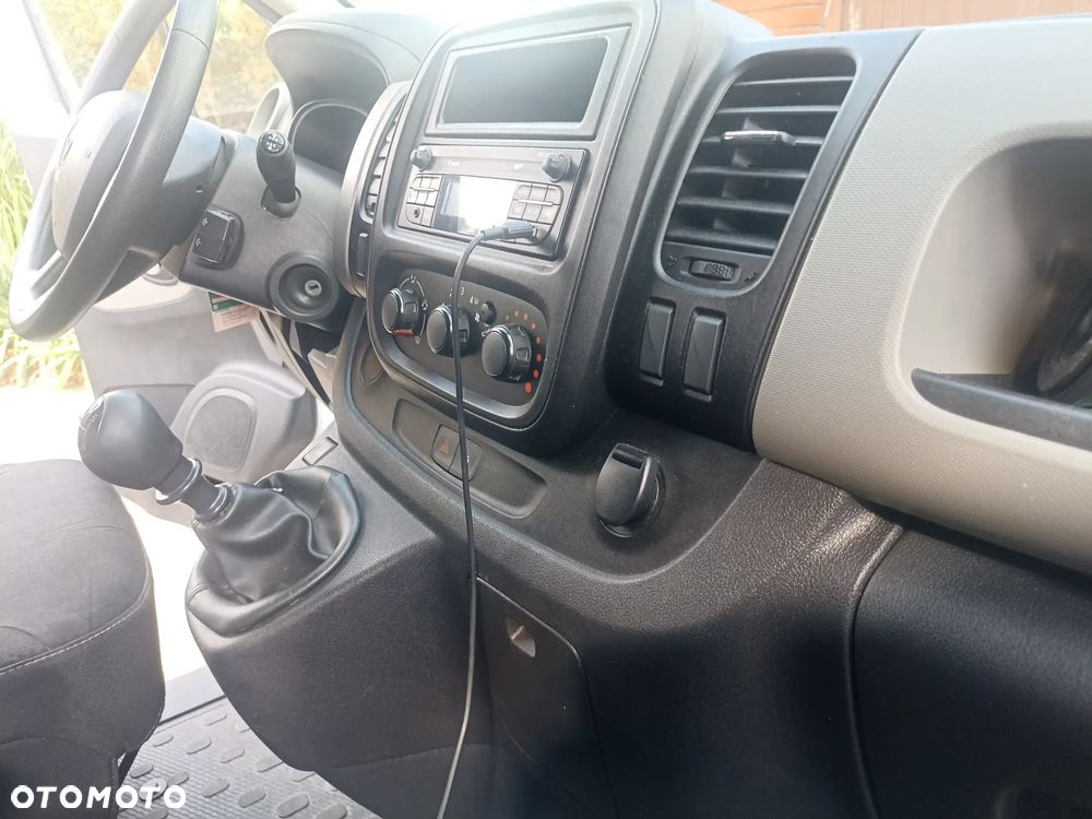 Renault Trafic 3 - 17