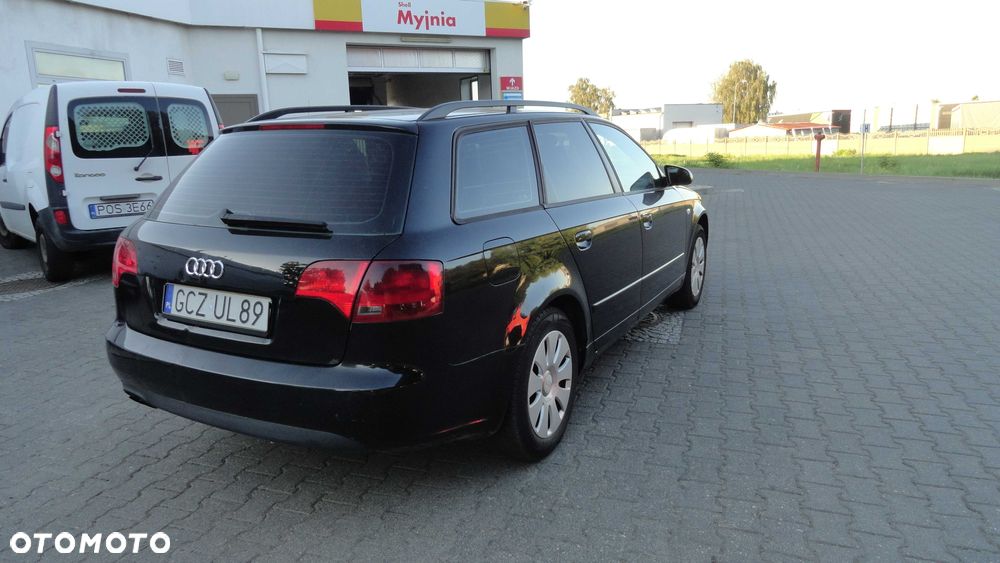 Audi A4 Limousine - 4