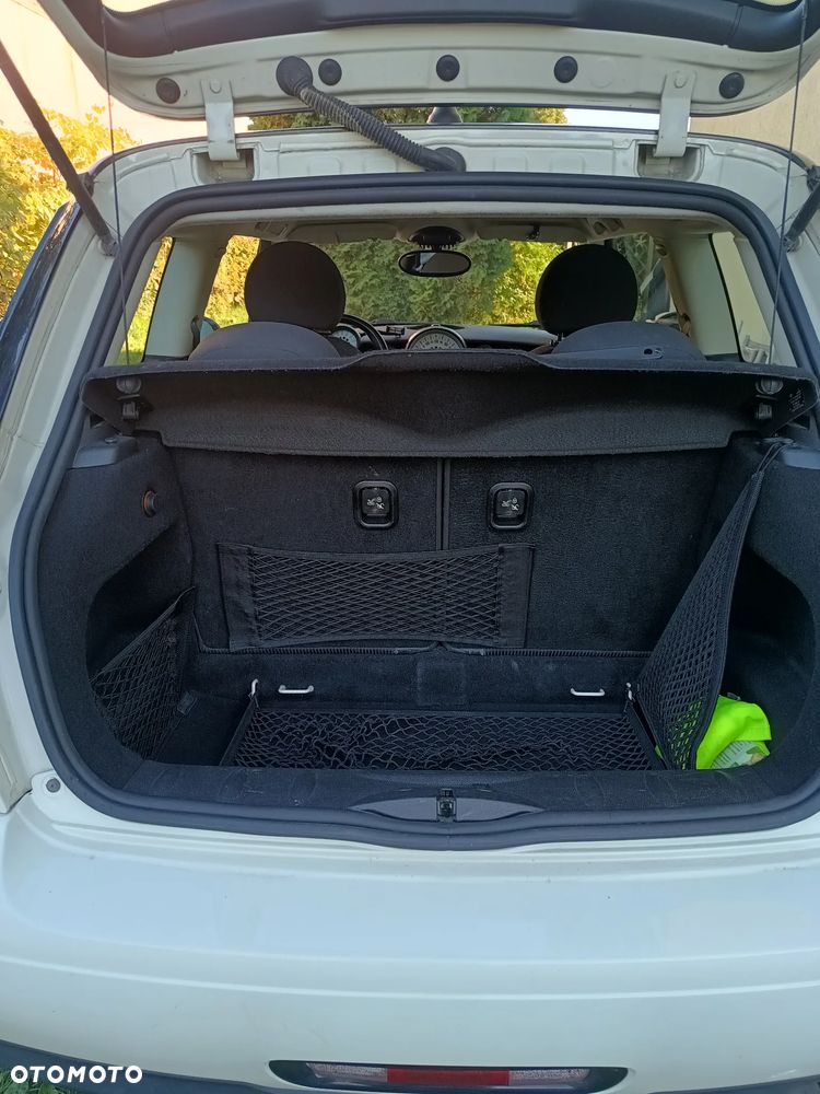 MINI Cooper Standard - 11